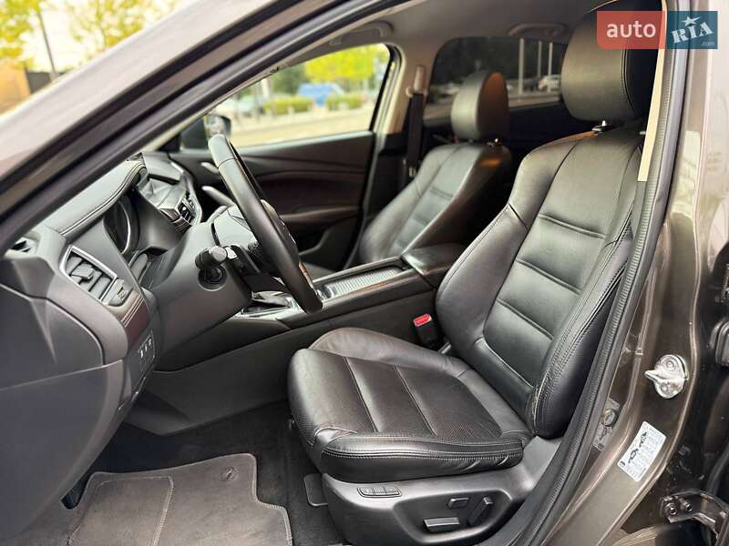Седан Mazda 6 2015 в Киеве