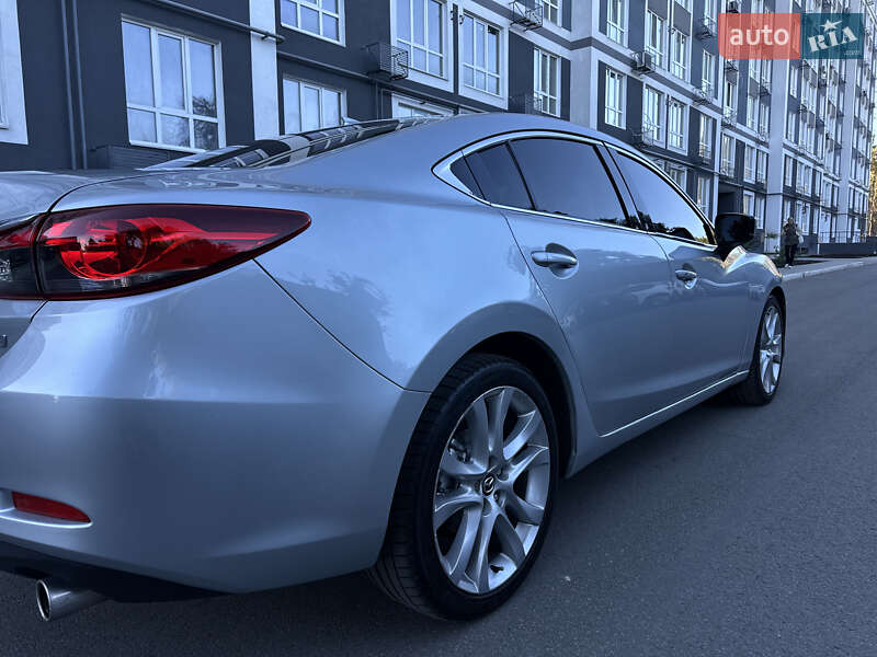 Седан Mazda 6 2016 в Киеве