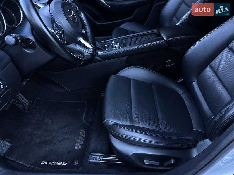 Седан Mazda 6 2016 в Киеве