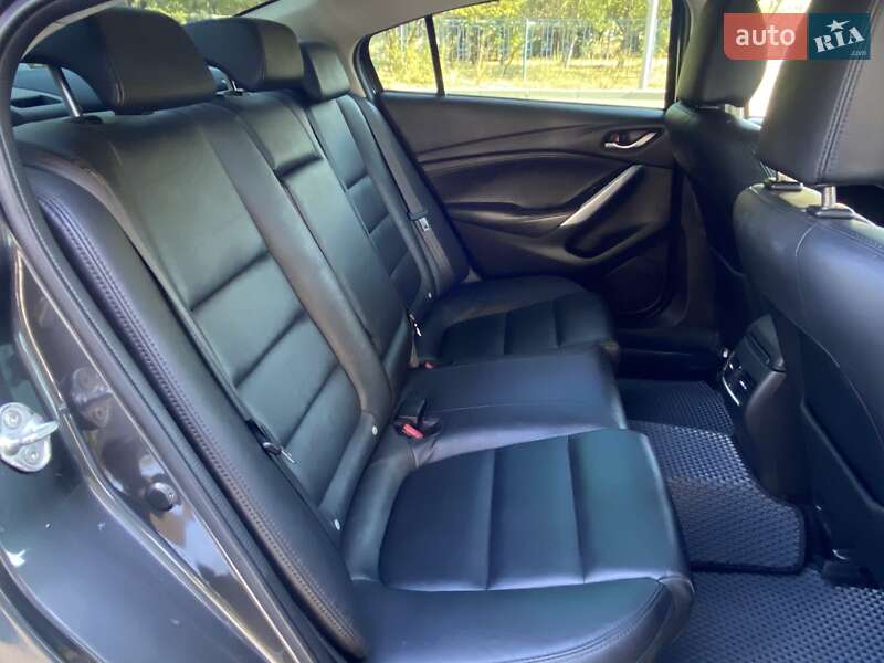 Седан Mazda 6 2014 в Николаеве