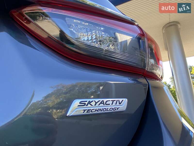 Седан Mazda 6 2014 в Николаеве