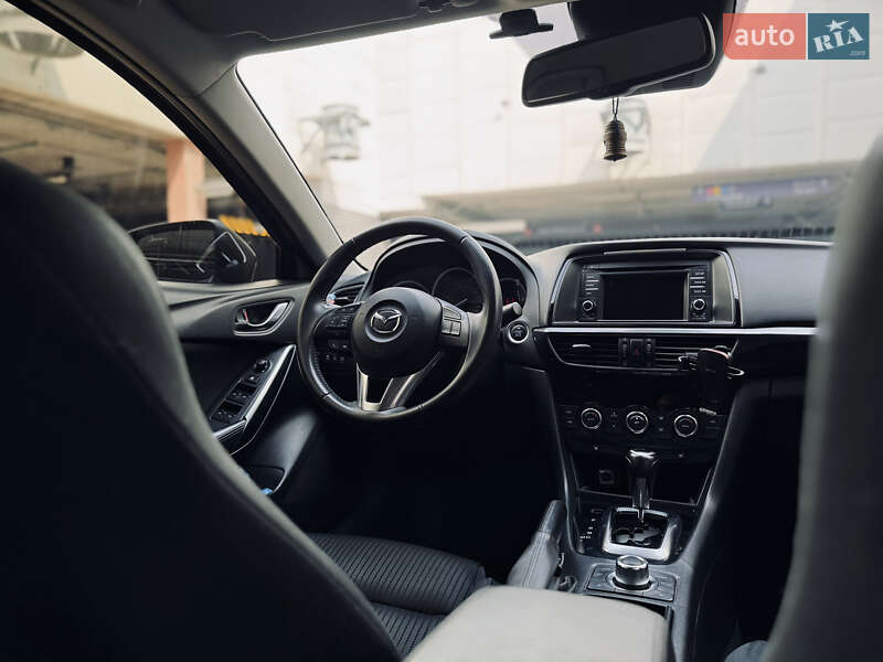 Седан Mazda 6 2014 в Киеве