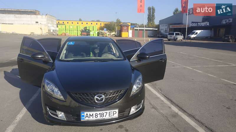 Седан Mazda 6 2008 в Барановке