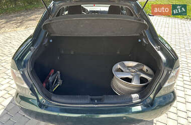 Лифтбек Mazda 6 2002 в 