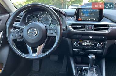 Седан Mazda 6 2016 в 