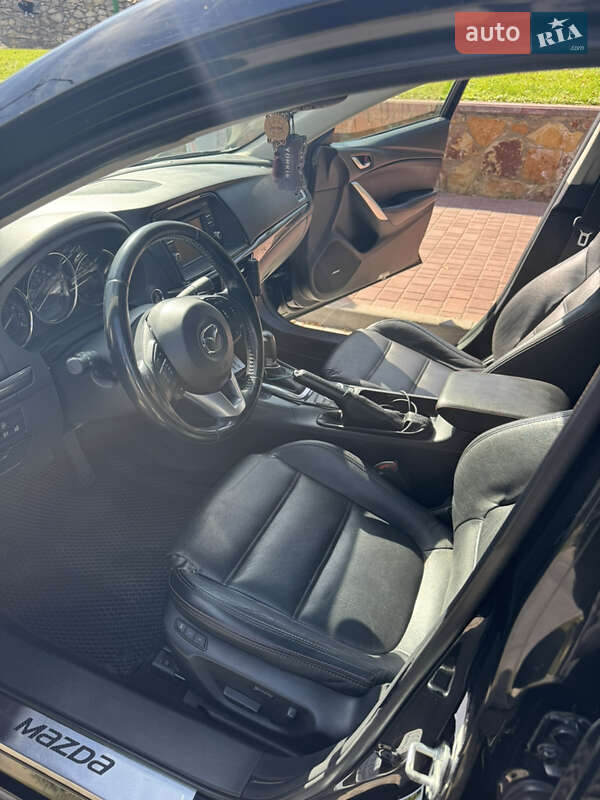 Седан Mazda 6 2014 в Могилев-Подольске