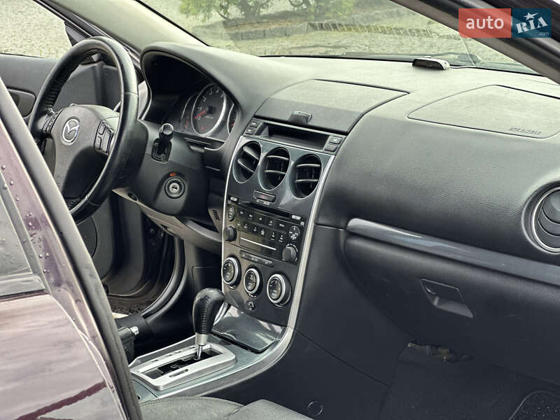 Седан Mazda 6 2006 в Жовкве