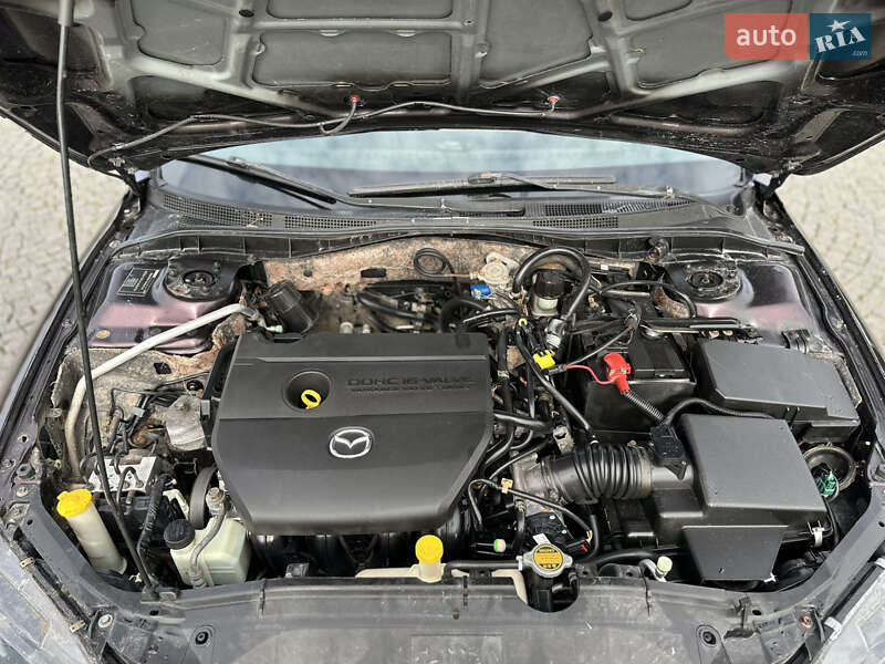 Седан Mazda 6 2006 в Жовкве