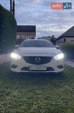 Седан Mazda 6 2012 в 