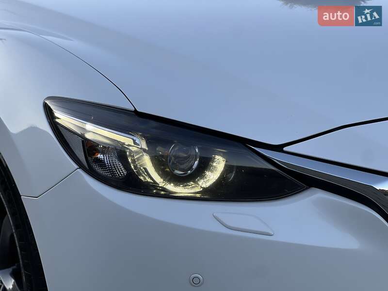 Седан Mazda 6 2015 в Ровно