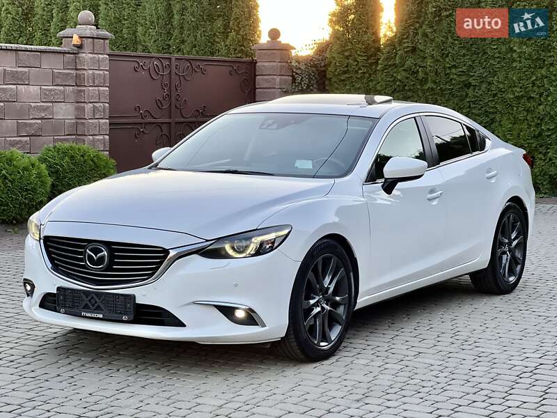 Седан Mazda 6 2015 в Ровно