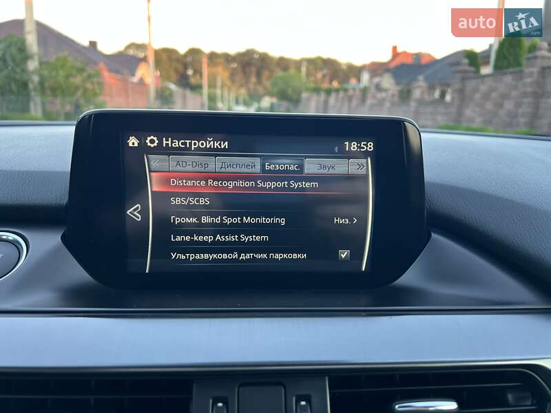 Седан Mazda 6 2015 в Ровно
