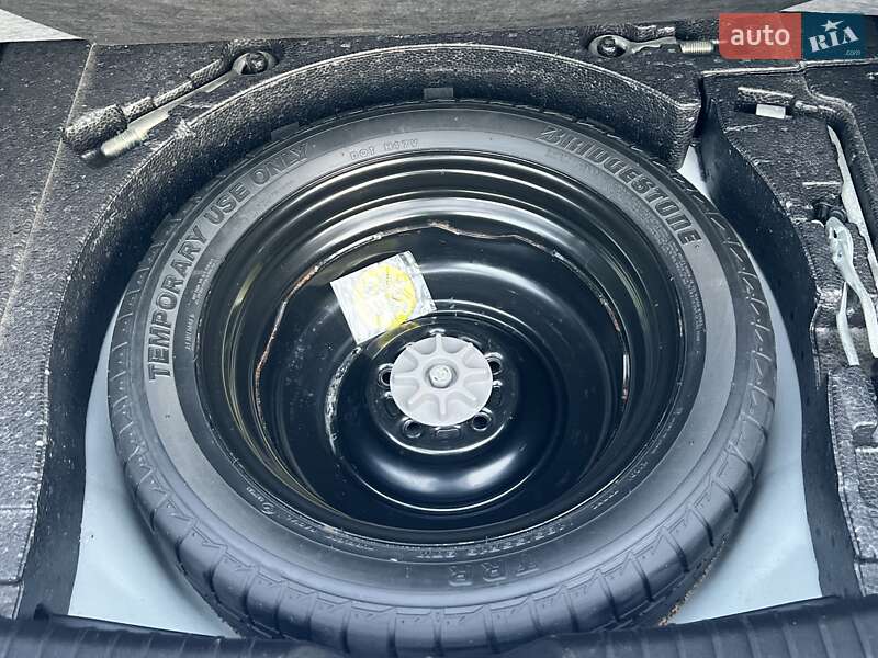 Седан Mazda 6 2015 в Ровно