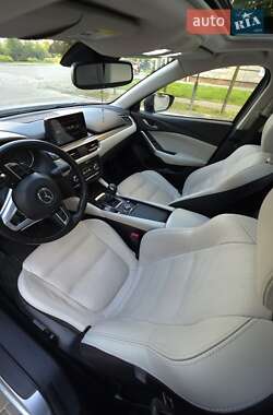 Седан Mazda 6 2015 в 