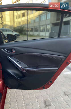 Седан Mazda 6 2015 в 