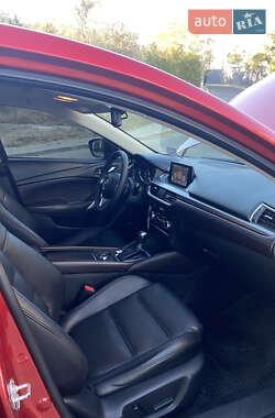 Седан Mazda 6 2015 в 