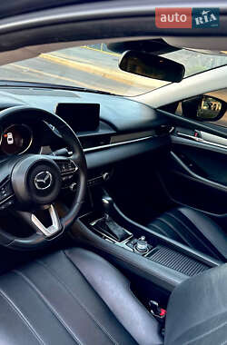 Седан Mazda 6 2020 в 