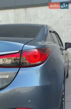 Седан Mazda 6 2013 в 