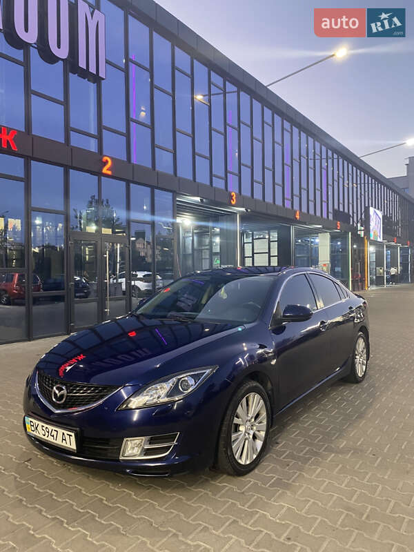 Седан Mazda 6 2009 в Ровно