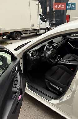 Седан Mazda 6 2015 в 