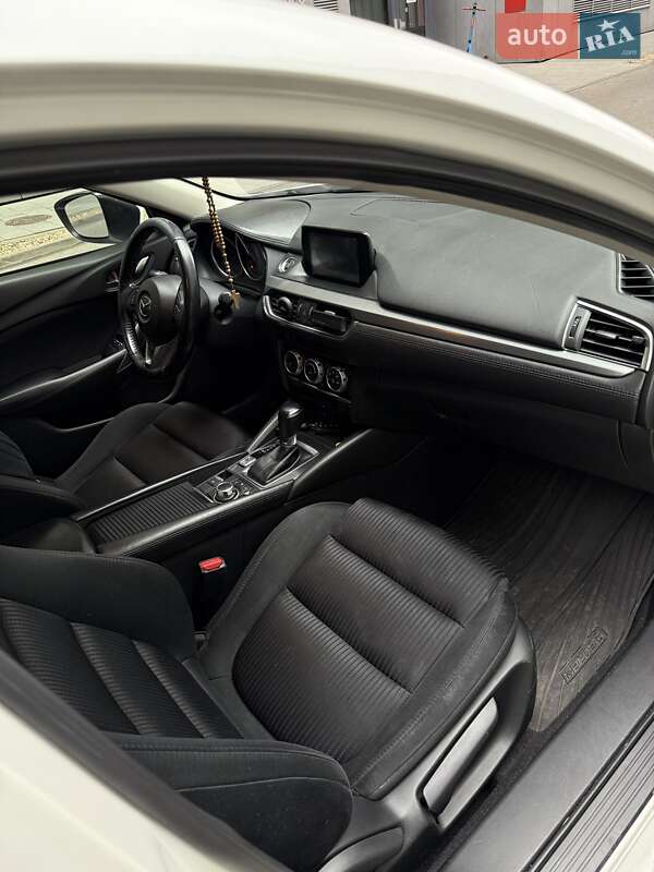 Седан Mazda 6 2015 в Шептицькому
