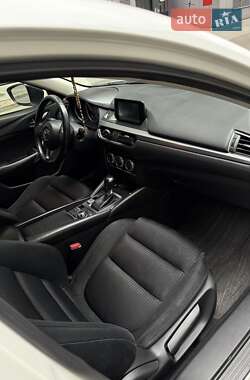 Седан Mazda 6 2015 в 