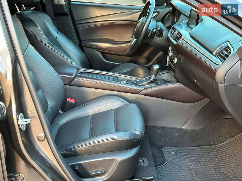 Седан Mazda 6 2016 в Одессе