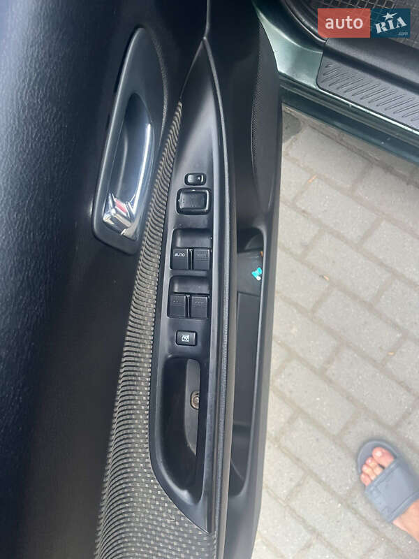 Седан Mazda 6 2003 в Львове