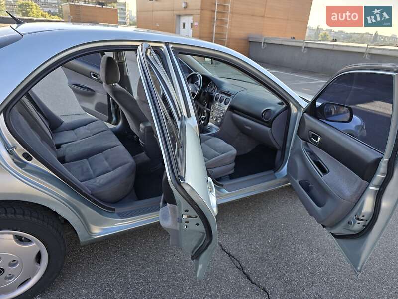 Седан Mazda 6 2003 в Киеве