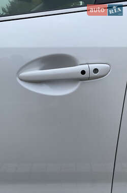 Седан Mazda 6 2012 в 
