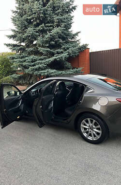 Седан Mazda 6 2015 в 