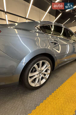 Седан Mazda 6 2015 в 
