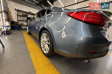 Седан Mazda 6 2015 в 