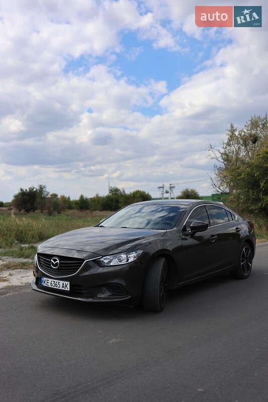 Седан Mazda 6 2016 в Днепре