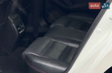 Седан Mazda 6 2014 в 