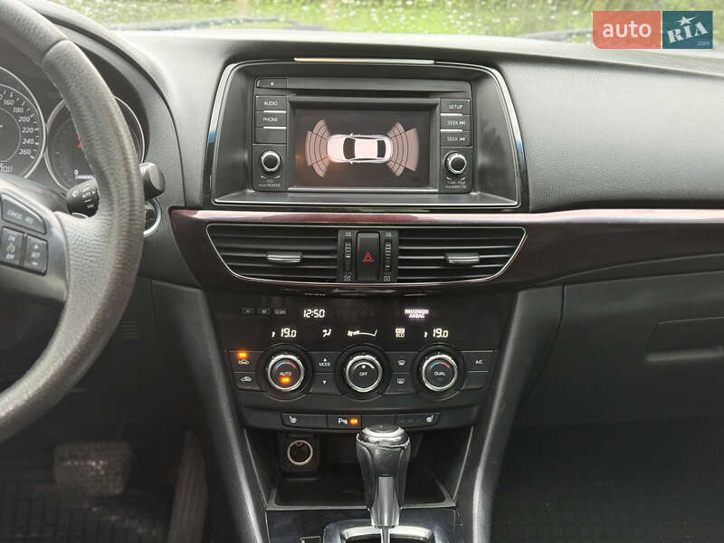 Седан Mazda 6 2014 в Тернополе