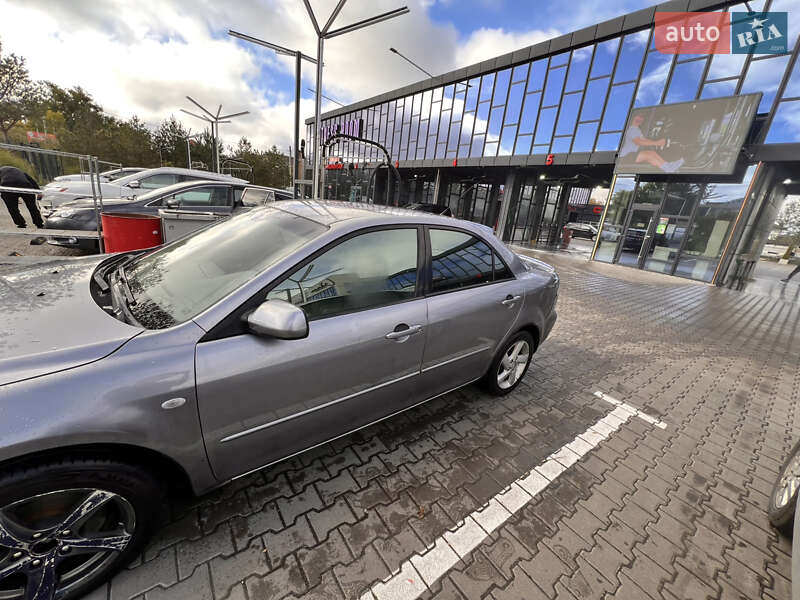 Седан Mazda 6 2004 в Ровно