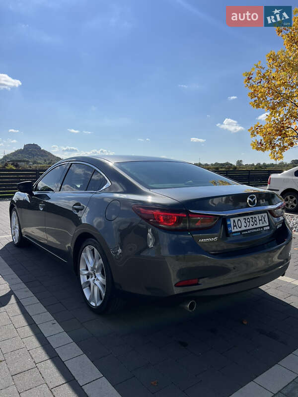 Седан Mazda 6 2016 в Мукачево