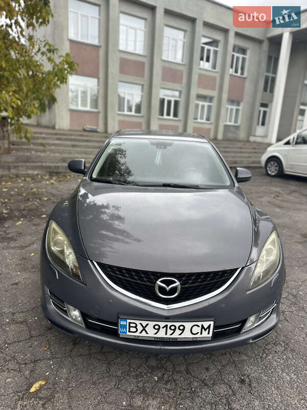 Седан Mazda 6 2008 в Волочиске
