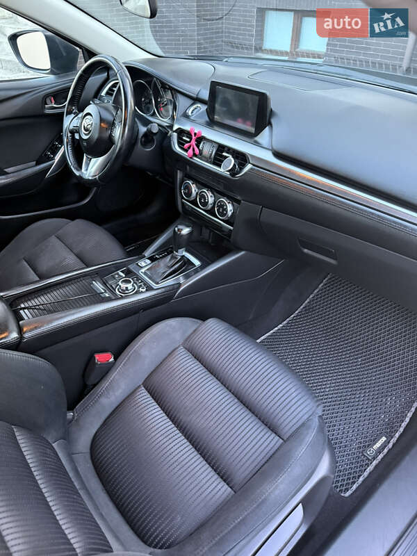 Седан Mazda 6 2015 в Львове