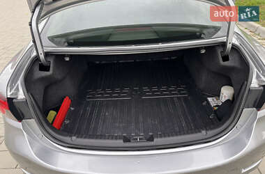 Седан Mazda 6 2014 в 