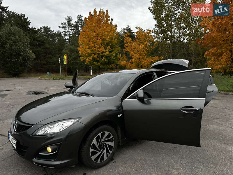 Седан Mazda 6 2010 в Горішніх Плавнях