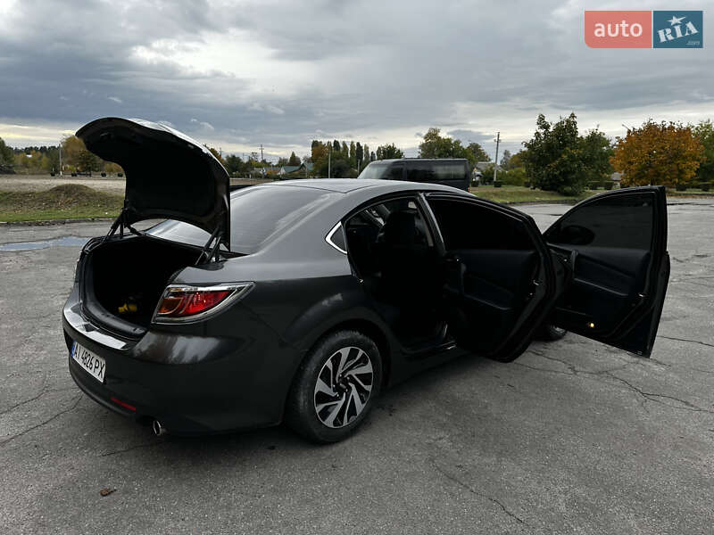 Седан Mazda 6 2010 в Горішніх Плавнях