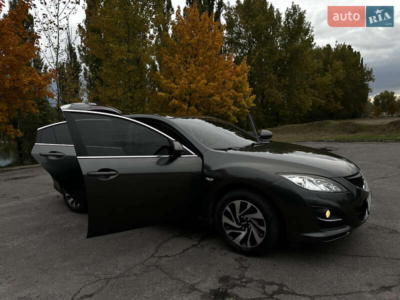 Седан Mazda 6 2010 в Горішніх Плавнях