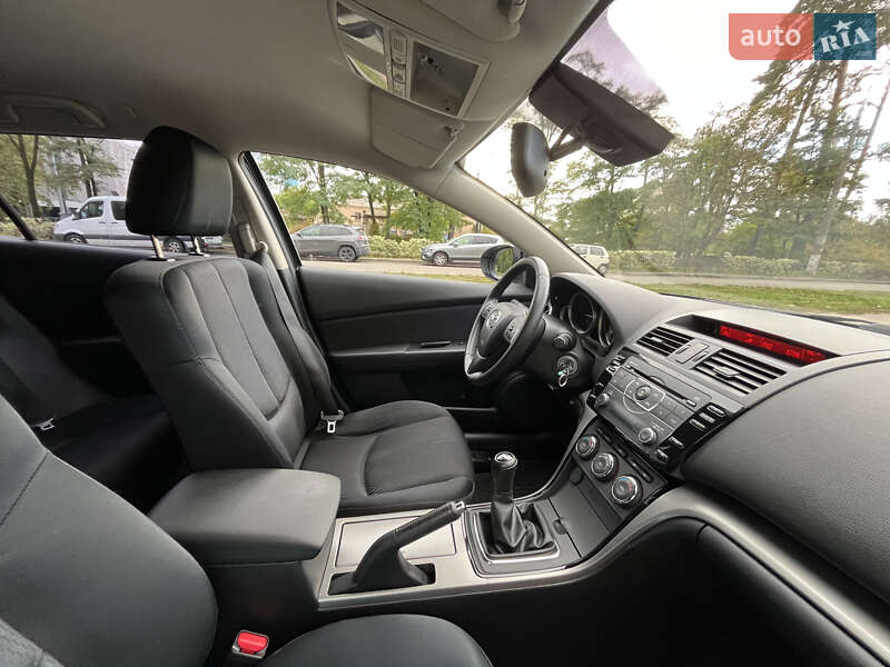 Універсал Mazda 6 2010 в Києві