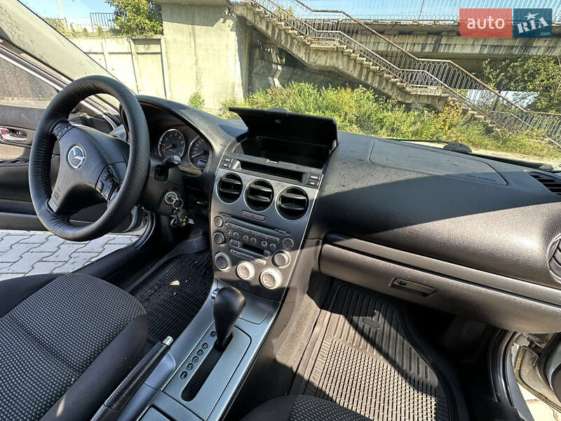 Седан Mazda 6 2003 в Дрогобыче