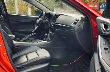 Седан Mazda 6 2013 в 