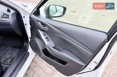 Седан Mazda 6 2017 в 