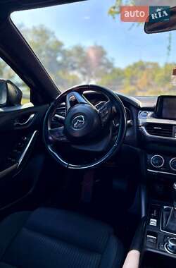 Седан Mazda 6 2015 в 
