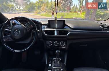 Седан Mazda 6 2015 в 